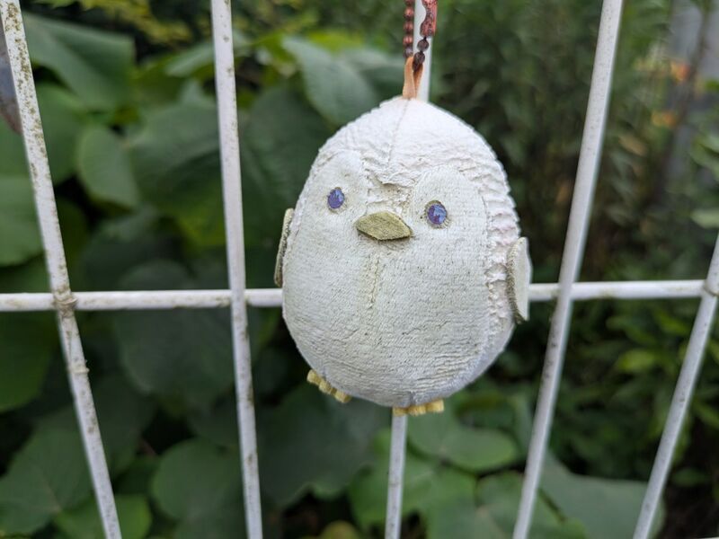 File:Item-swedish-penguin-ornament-1.jpg